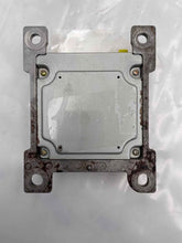 Load image into Gallery viewer, AIR BAG COMPUTER Nissan Maxima Infiniti I30 2000 00 - NW31359