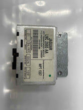 Load image into Gallery viewer, KEYLESS ENTRY COMPUTER XJ8 XK8 1998 98 1999 99 2000 00 - NW33223