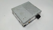 Load image into Gallery viewer, Radio MERCEDES E-CLASS 2005 - NW7452