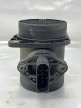 Load image into Gallery viewer, Mass Air Flow Sensor Meter MAF Beetle Golf Golf Cabriolet 98-01 - NW5630