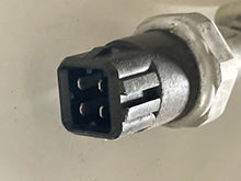 Load image into Gallery viewer, AC CONDENSER Passat 2001 01 2002 02 2003 03 2004 04 05 - NW44264
