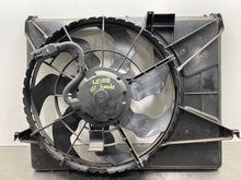Load image into Gallery viewer, RADIATOR FAN ASSEMBLY Hyundai Sonata 2006 06 2007 07 2008 08 2009 09 3.3L - NW63936