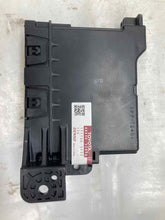 Load image into Gallery viewer, Computer Toyota Prius 2013 - NW38346