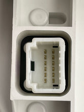 Load image into Gallery viewer, INFO SCREEN Toyota Avalon 2005 05 2006 06 2007 07 - NW105918