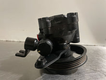 Load image into Gallery viewer, POWER STEERING PUMP INFINITI I30 MAXIMA 95 96 97 - 04 - NW163325