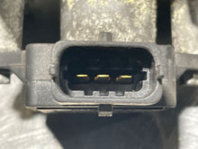 Load image into Gallery viewer, THROTTLE BODY Discovery Range Rover 2000 00 2001 01 02 - NW178469