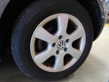 Load image into Gallery viewer, Wheel Rim Volkswagen Rabbit 2009 - NW201678