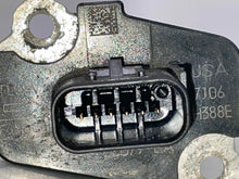 Load image into Gallery viewer, Mass Air Flow Sensor Meter MAF Crown Victoria E150 Van E250 04-14 - NW4652