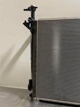 Load image into Gallery viewer, RADIATOR Kia Sedona 15 16 17 18 19 20 - NW132278