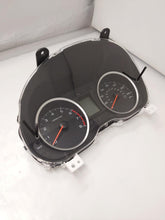 Load image into Gallery viewer, Speedometer Cluster Subaru Forester 2016 - NW161792