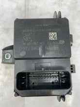 Load image into Gallery viewer, FUEL PUMP CONTROL MODULE COMPUTER Lacrosse Verano Camaro 11-13 - NW26385