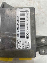 Load image into Gallery viewer, AIR BAG CONTROL MODULE COMPUTER Honda CR-V 2003 03 2004 04 - NW32590