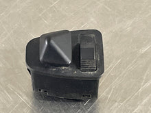 Load image into Gallery viewer, DRIVERS WINDOW SWITCH BMW 325i 330i 323i 328i 320i 2000 00 01 02 - 06 - NW56502