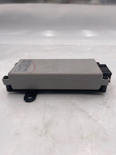 Load image into Gallery viewer, AMPLIFIER Mercedes-Benz ML320 ML350 ML550 ML63 2008 08 - NW138909
