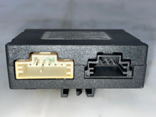 Load image into Gallery viewer, REAR VIEW CAMERA MODULE COMPUTER E350 G63 CL550 CL600 CL63 E550 06-15 - NW36430