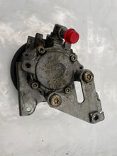 Load image into Gallery viewer, POWER STEERING PUMP BMW 525i 528i 530i 99 00 01 02 03 - NW163120