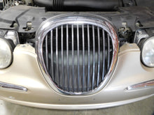 Load image into Gallery viewer, GRILL Jaguar S Type 2000 00 2001 01 2002 02 2003 03 - NW98401