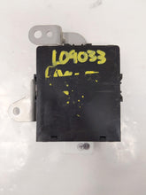 Load image into Gallery viewer, TRANSFER CASE CONTROL MODULE COMPUTER Lexus GX470 2003-2009 - NW33972