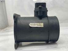 Load image into Gallery viewer, Mass Air Flow Sensor Meter MAF G20 I30 Maxima Sentra 00 01 02 - NW4972