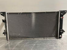 Load image into Gallery viewer, RADIATOR Ford F150 Pickup 2011 11 2012 12 2013 13 2014 14 - NW131690