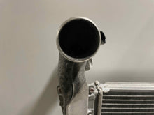 Load image into Gallery viewer, INTERCOOLER Mazda 3 Cx-7 07 08 09 10 11 12 13 - NW106288