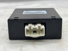 Load image into Gallery viewer, TRANSFER CASE CONTROL MODULE COMPUTER Mazda Cx-7 07 08 09 - NW34028