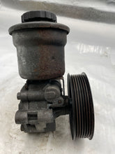 Load image into Gallery viewer, POWER STEERING PUMP Tacoma 2005 05 2006 06 07 08 09 - NW164153
