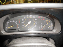 Load image into Gallery viewer, SPEEDOMETER CLUSTER Saab 9-5 2003 03 Auto - NW161724
