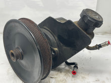 Load image into Gallery viewer, Power Steering Pump Chevrolet Tahoe 2004 - NW162750