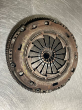 Load image into Gallery viewer, FLYWHEEL Beetle Jetta Audi TT Golf 02 03 - 07 Manual - NW78517