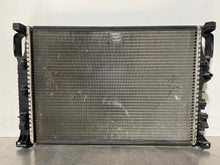 Load image into Gallery viewer, RADIATOR Mercedes E320 E350 2003 03 2004 04 2005 05 06 07 08 09 - NW132390