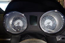 Load image into Gallery viewer, SPEEDOMETER CLUSTER Chrysler 300 2013 13 - NW158703