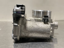 Load image into Gallery viewer, Throttle Body Chevrolet Volt 2013 - NW177360