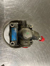 Load image into Gallery viewer, POWER STEERING PUMP Audi A6 1992 92 93 94 95 96 97 98 - NW163017
