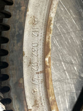 Load image into Gallery viewer, FLYWHEEL MERCEDES C280 C43 C32 CL500 1998 - 2006 - NW78591