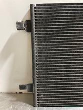 Load image into Gallery viewer, AC CONDENSOR AUDI A4 PASSAT 1998 98 1999 99 00 01 02 - NW43560