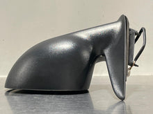 Load image into Gallery viewer, Side View Door Mirror PT CRUISER 2005 - NW51171
