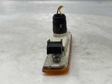 Load image into Gallery viewer, PARKLAMP Volkswagen Passat 2001 01 2002 02 2003 03 2004 04 2005 05 Left. - NW83676