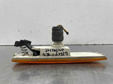 Load image into Gallery viewer, PARKLAMP Volkswagen Passat 2001 01 2002 02 2003 03 2004 04 2005 05 Right - NW83678