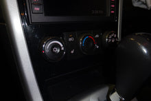 Load image into Gallery viewer, TEMPERATURE CONTROLS Pontiac Torrent 2007 07 2008 08 2009 09 - NW99299