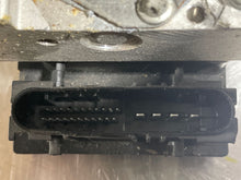 Load image into Gallery viewer, ABS PUMP Impreza Saab 9-2x 2005 05 Auto - NW2403