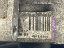 Load image into Gallery viewer, POWER STEERING PUMP S Type 2001 01 2002 02 03 04 - 08 - NW163543