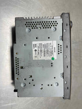 Load image into Gallery viewer, Radio Jaguar X type 2004 04 2005 05 06 07 08 AM FM - NW137824