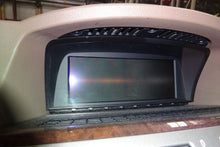 Load image into Gallery viewer, Display screen BMW 760i 745i 2003 03 2004 04 2005 05 - NW104947