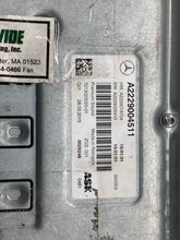 Load image into Gallery viewer, Radio MERCEDES C-CLASS 2015 - NW282036