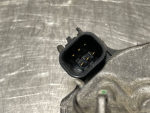 Load image into Gallery viewer, Throttle Body Chevrolet Volt 2014 - NW177361