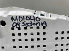 Load image into Gallery viewer, Speedometer Cluster Kia Sedona 2008 - NW160723