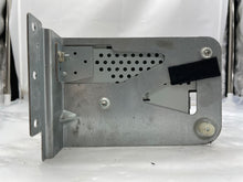 Load image into Gallery viewer, RADIO RECEIVER Land Rover LR2 2008 08 2009 09 2010 10 2011 11 2012 12 - NW139380