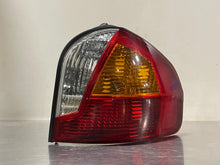 Load image into Gallery viewer, TAIL LIGHT LAMP ASSEMBLY Hyundai Santa Fe 01 02 03 04 Right - NW181053