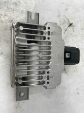 Load image into Gallery viewer, FUEL PUMP CONTROL MODULE COMPUTER Evoque LR2 LR4 Range Rover Sport 10-16 - NW37149